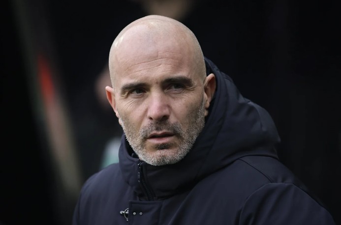 เหตุผลที่มาเรสก้าไม่อยู่ข้างสนาม