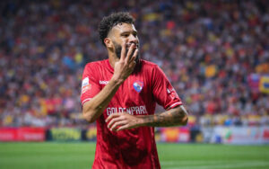 ปาโบล กองหน้าของกิล วิเซนเต้