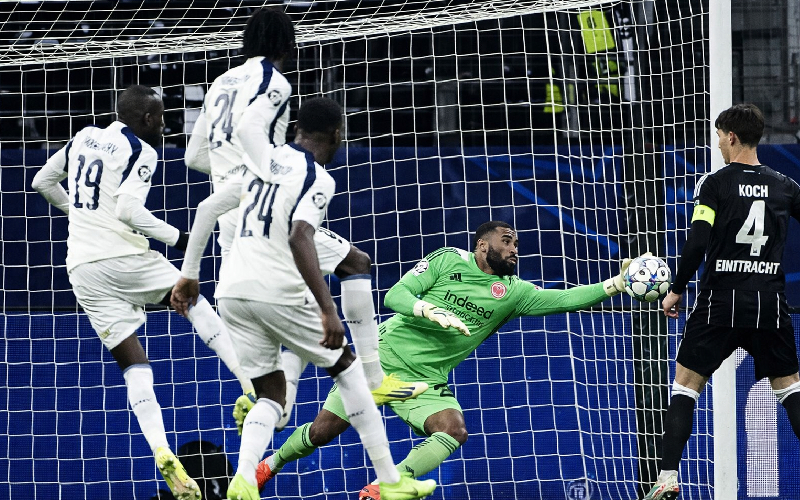 ฮ็อตสเปอร์ชนะไอน์ทรัค แฟรงค์เฟิร์ต 2-0