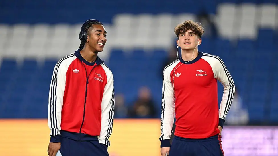 อาร์เซนอลหมุนทีมครั้งใหญ่ แต่เจองานยากเกินคาด