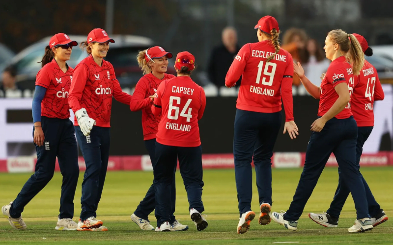 ทีมในซีรีส์ฝึกซ้อมภายในทีมชาติอังกฤษ