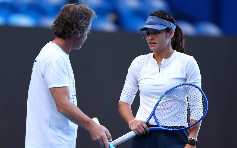 ราดูคานูและฟรานซิสโก รอยซ์