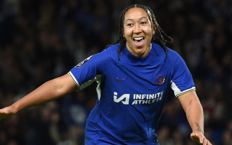 ลอเรน เจมส์