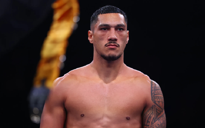 โอเปตาเอีย นักชกชาวออสเตรเลีย